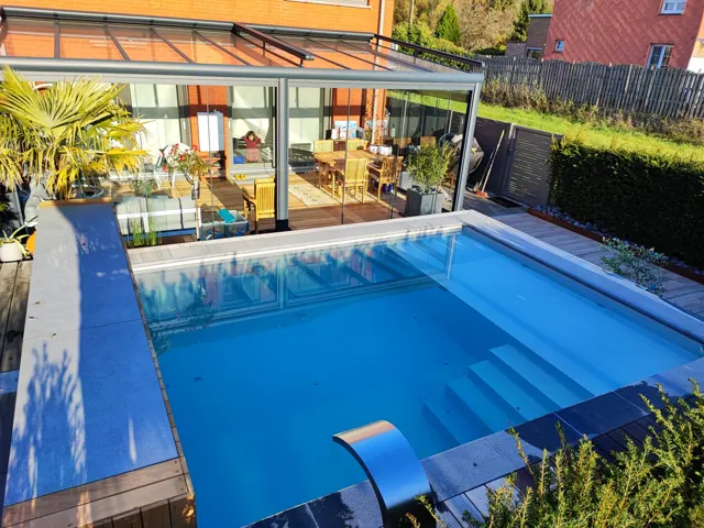 Piscine, terrasse et véranda