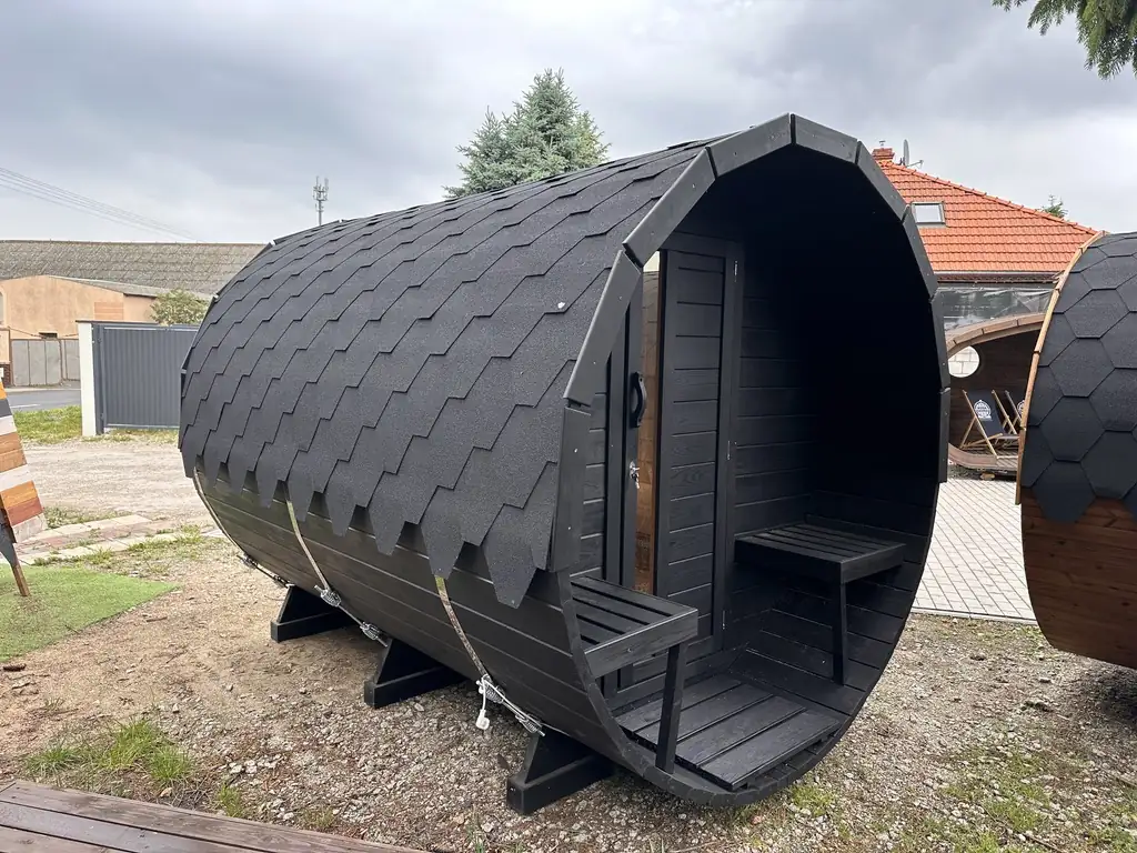 Sebonard Horizon — sauna extérieur livré et posé par Sebonard en Belgique