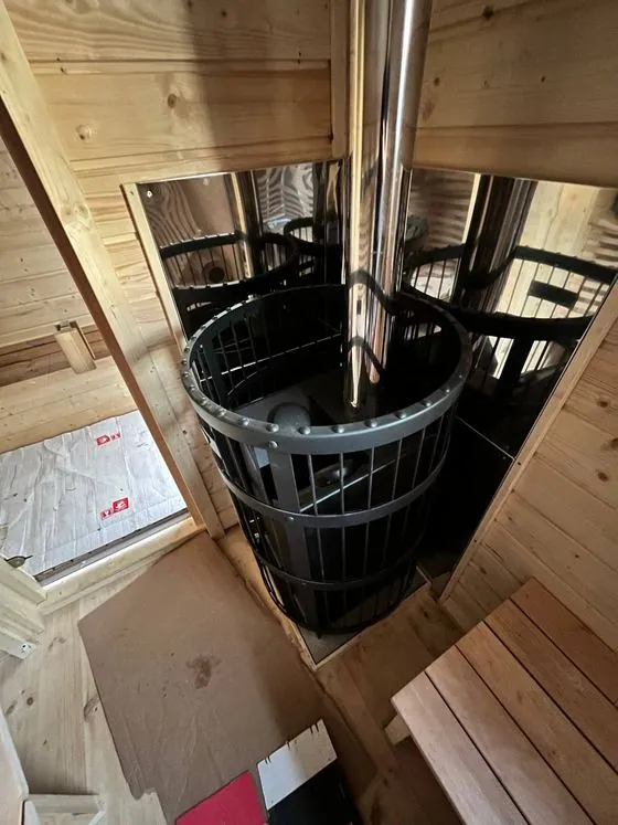 Poêle à bois, chargement extérieur
