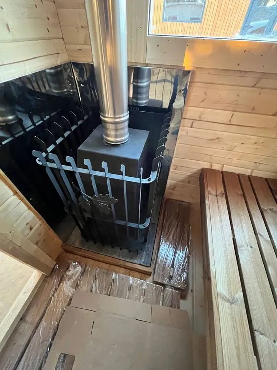 Poêle à bois, chargement extérieur