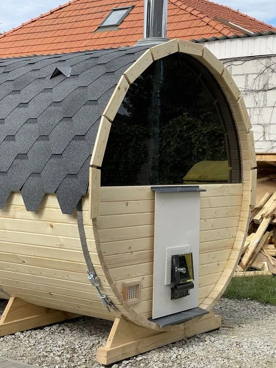 Poêle à bois, chargement extérieur