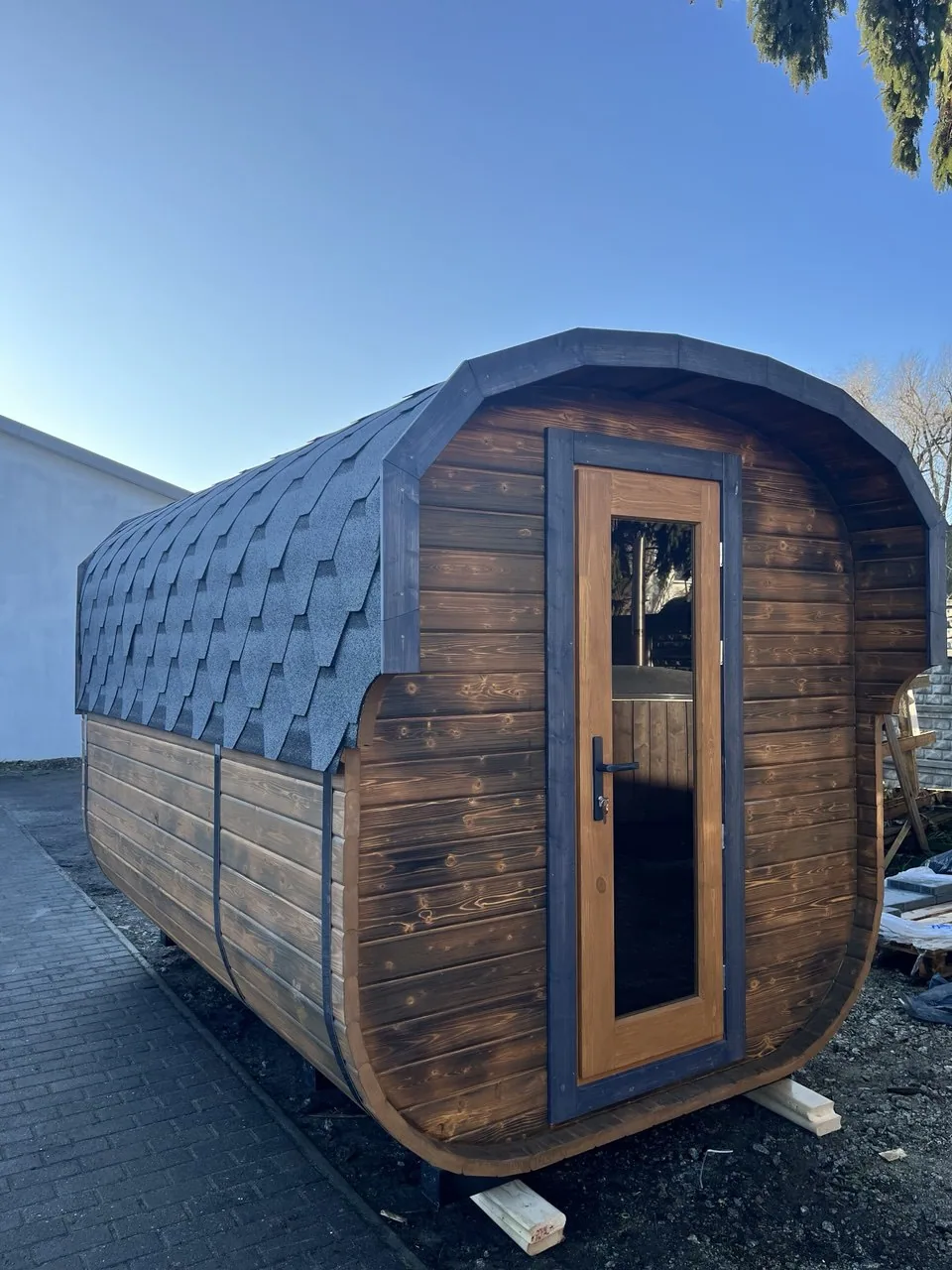 Quadro 3,3 m thermo — sauna extérieur livré et posé par Sebonard en Belgique