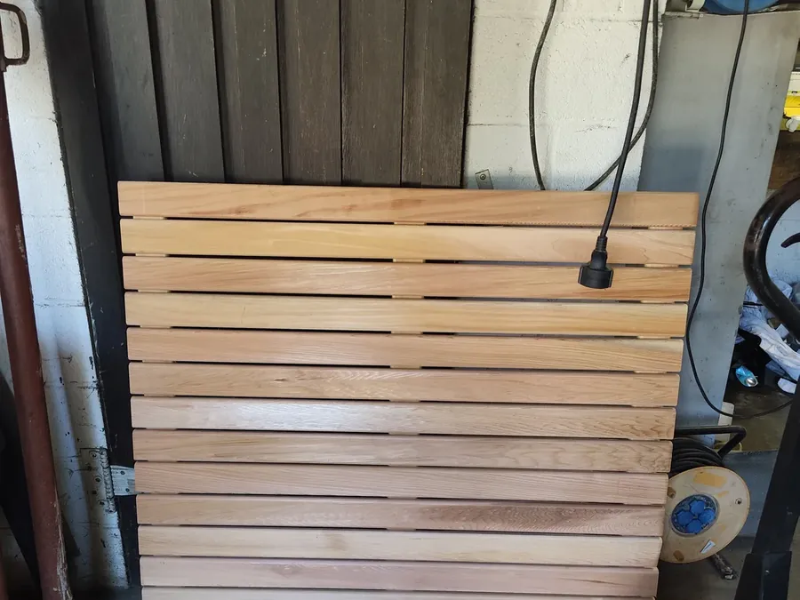Sauna sur mesure dans une cave à Bruxelles, passé planche par planche — photo 6