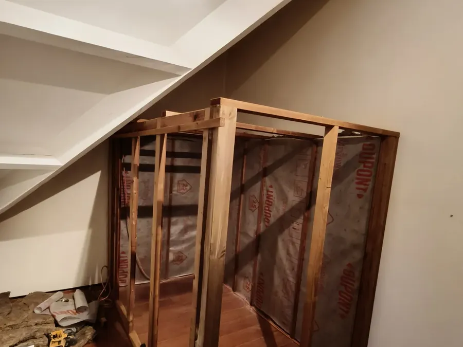 Sauna sur mesure sous combles à Visé, dans une chambre au toit en pente — photo 7